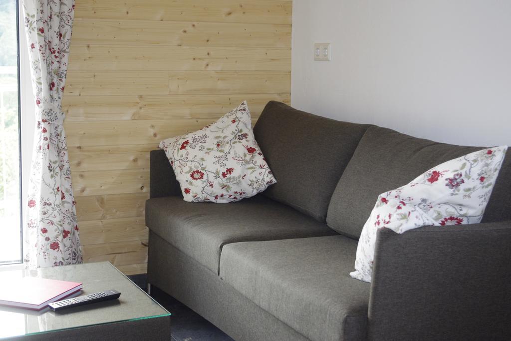 Huettenflair-Mosel Ferienwohnung Enkirch Exterior foto